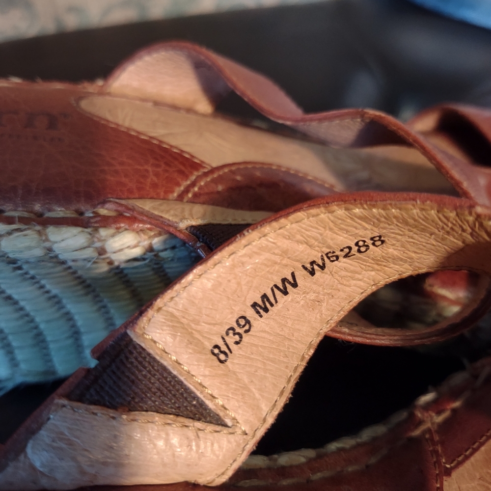 Born Women's Wedge - Picture 7 of 9